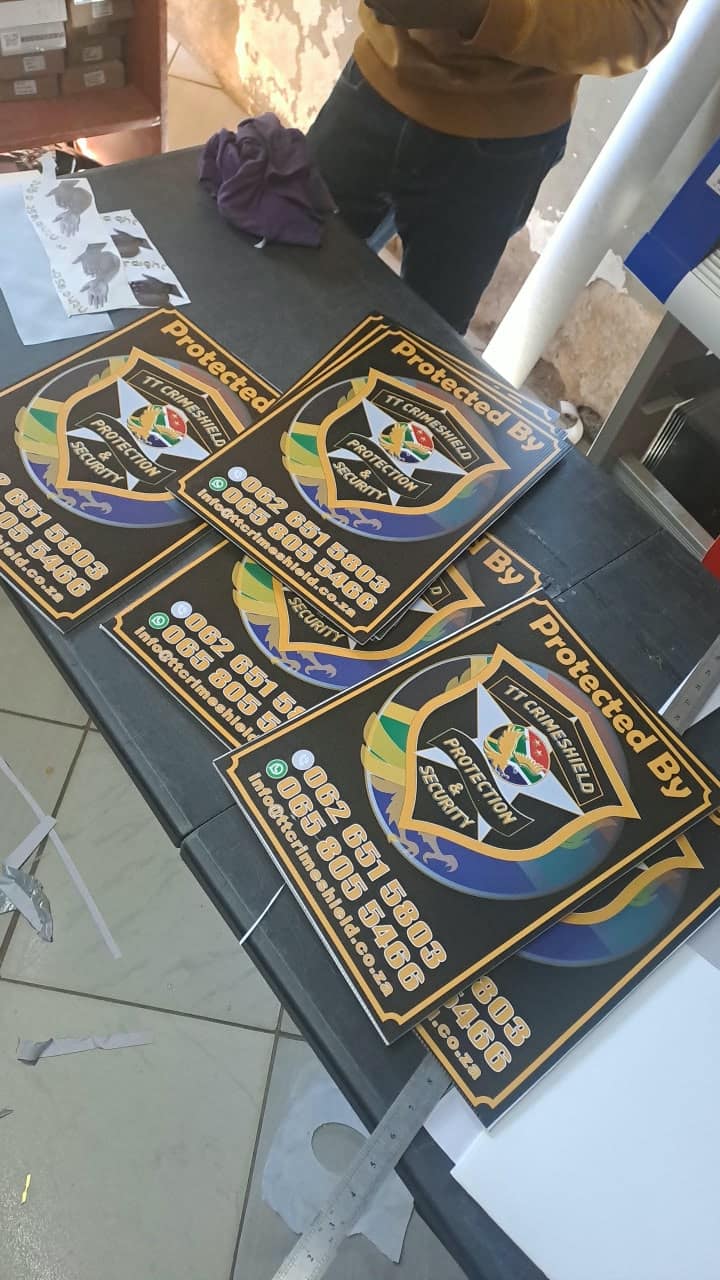 Embroidered TT Crimeshield unit badges ready for issue