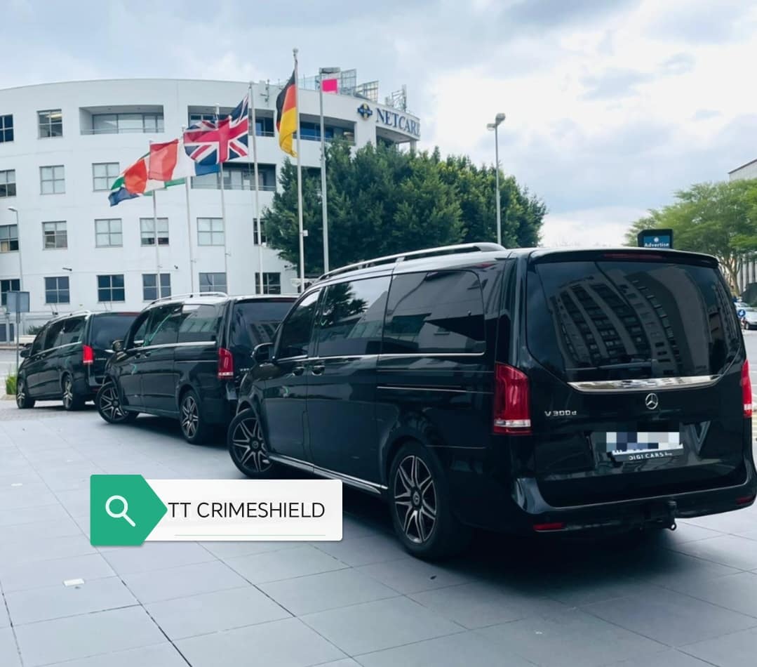 V-Class motorcade staged at a diplomatic venue