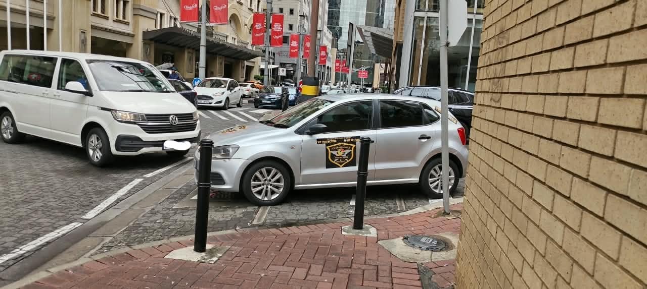Response vehicle working a city street