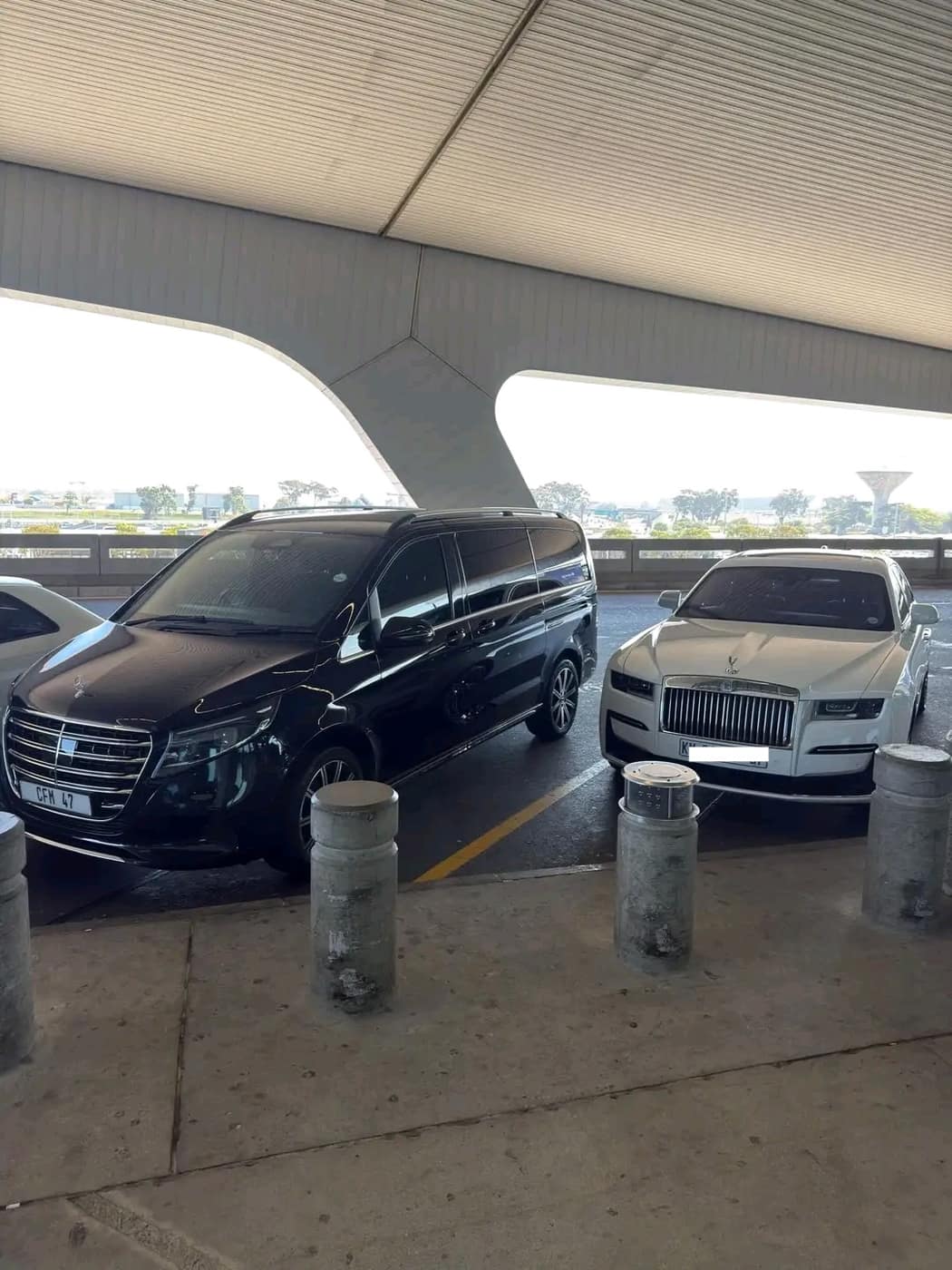 V-Class and Rolls-Royce staged at the terminal